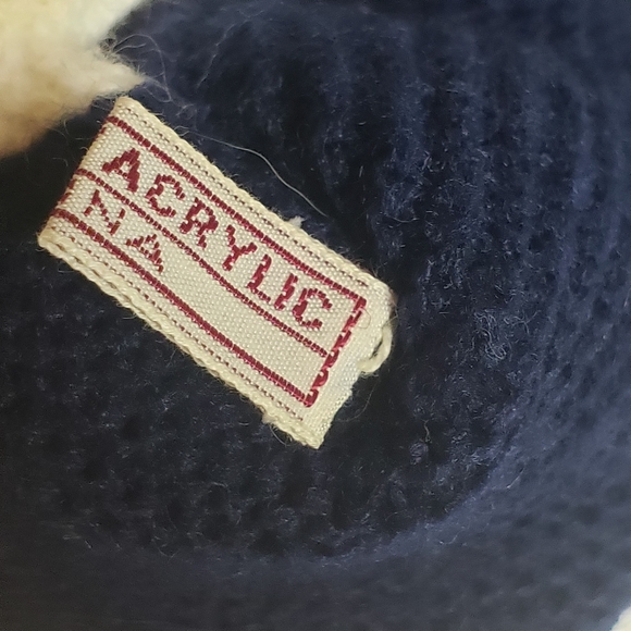 Vintage Nordic Patterned Knit Mittens - Picture 7 of 8